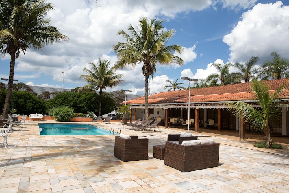 Hotel Fenix Varginha
